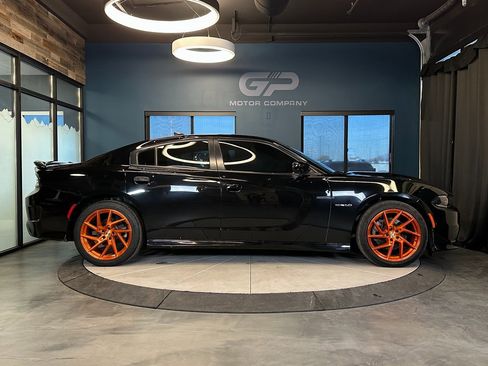 Used 2021 Dodge Charger R/T image 2
