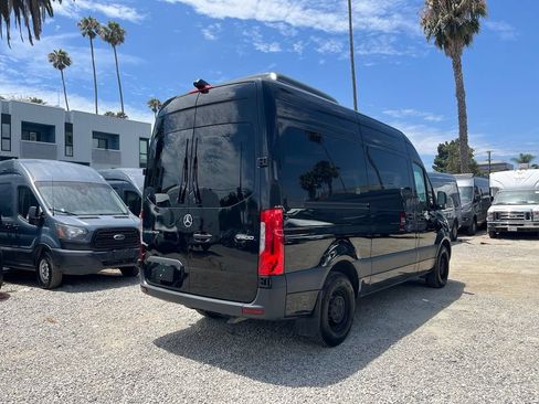 Used 2025 Mercedes-Benz Sprinter 2500 image 4