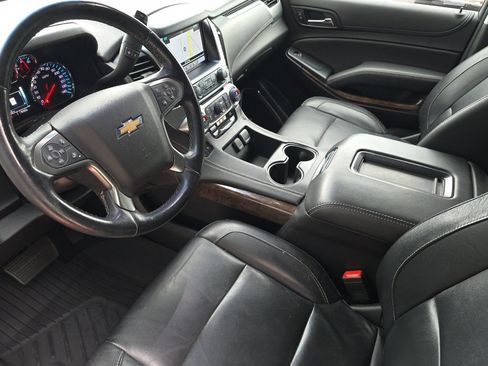 Used 2019 Chevrolet Tahoe LT w/ Luxury Package AWD/4WD image 9