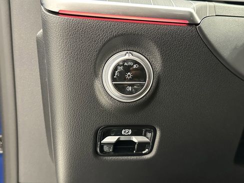 Certified 2024 Mercedes-Benz CLE 300 4MATIC Coupe image 31