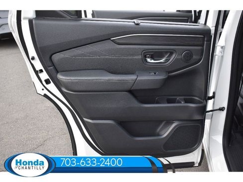 New 2026 Honda Pilot Touring image 29