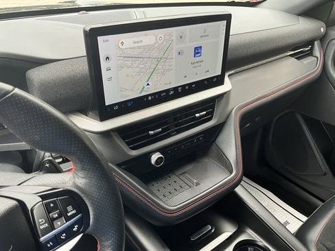 Used 2025 Ford Explorer ST image 13