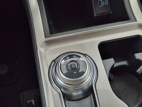 Used 2024 Ford Edge SEL AWD/4WD image 13
