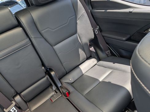 Used 2024 Lexus GX 550 w/ Cold Area Package AWD/4WD image 14