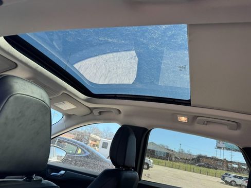 New 2025 Ford Escape SE w/ Class II Trailer Tow Package image 8