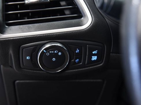 Used 2022 Ford Edge SEL w/ Convenience Package image 18