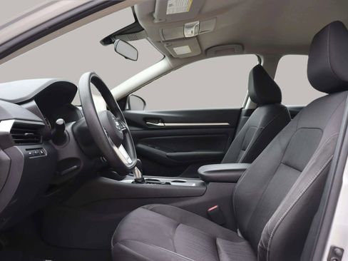 Used 2022 Nissan Altima 2.5 SV AWD/4WD image 17