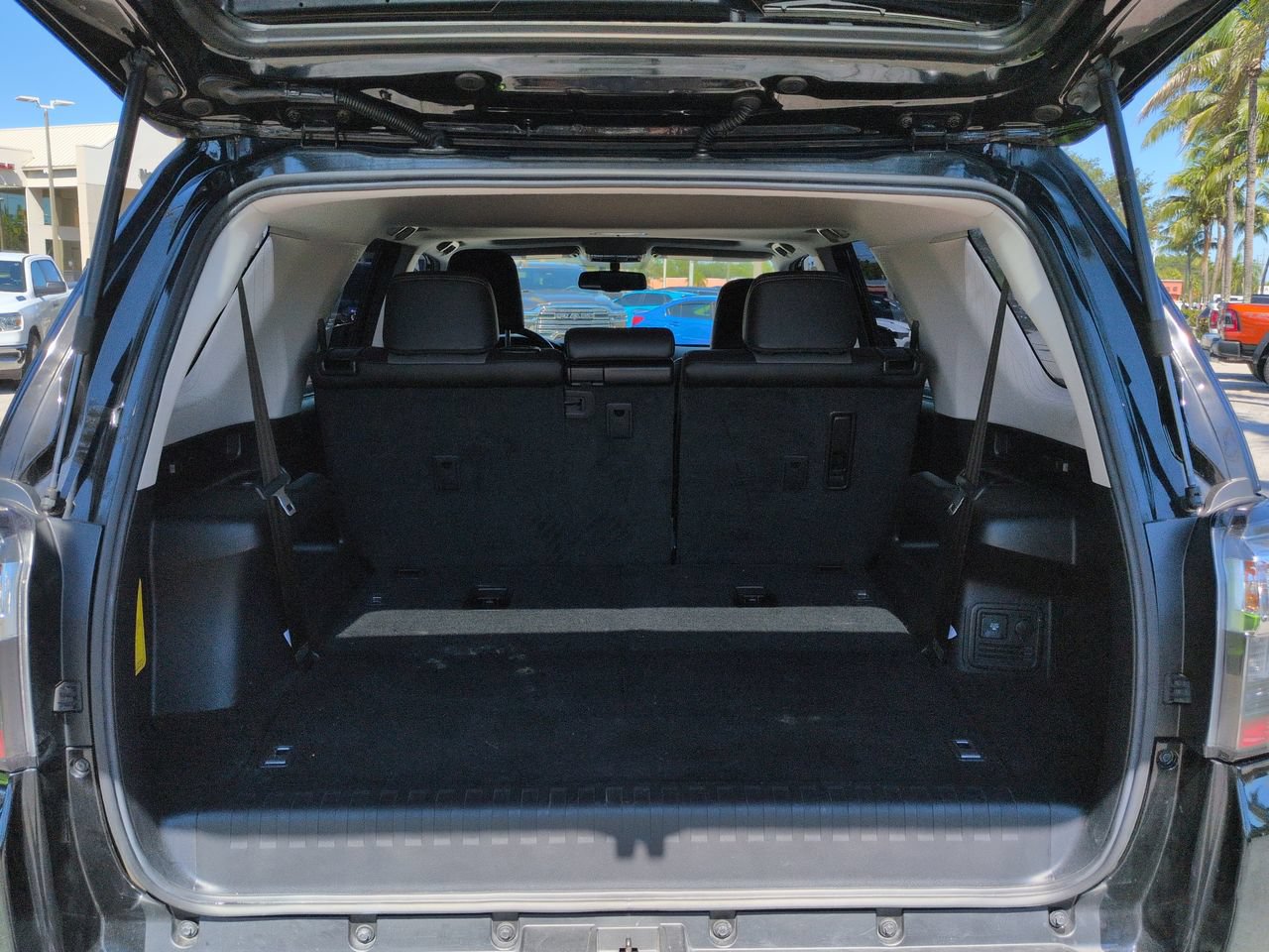 Used 2017 Toyota 4Runner SR5 Premium RWD image 13