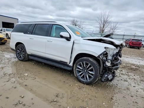 Used 2021 Cadillac Escalade ESV Sport AWD/4WD image 2