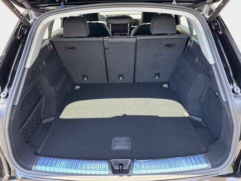 Certified 2025 Audi Q5 Premium w/ Convenience Package image 7