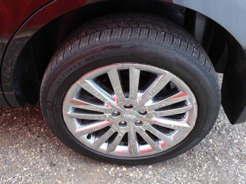 Used 2014 Lincoln MKX AWD w/ Equipment Group 102A image 28