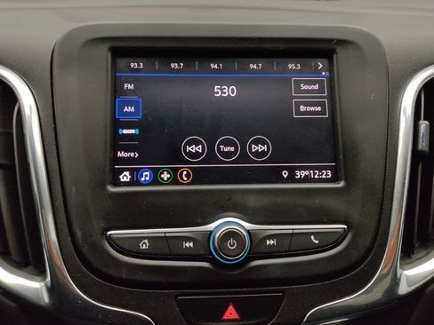 Used 2020 Chevrolet Equinox LT w/ Driver Convenience Package image 25