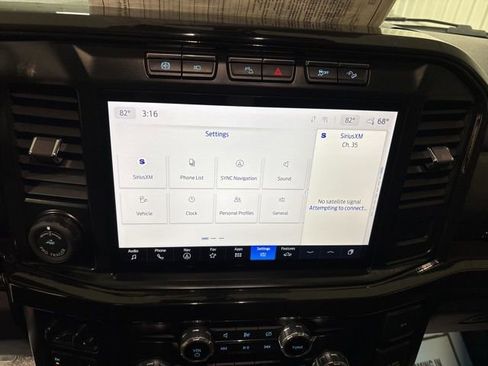 Used 2023 Ford F250 Lariat w/ Lariat Ultimate Package AWD/4WD image 35
