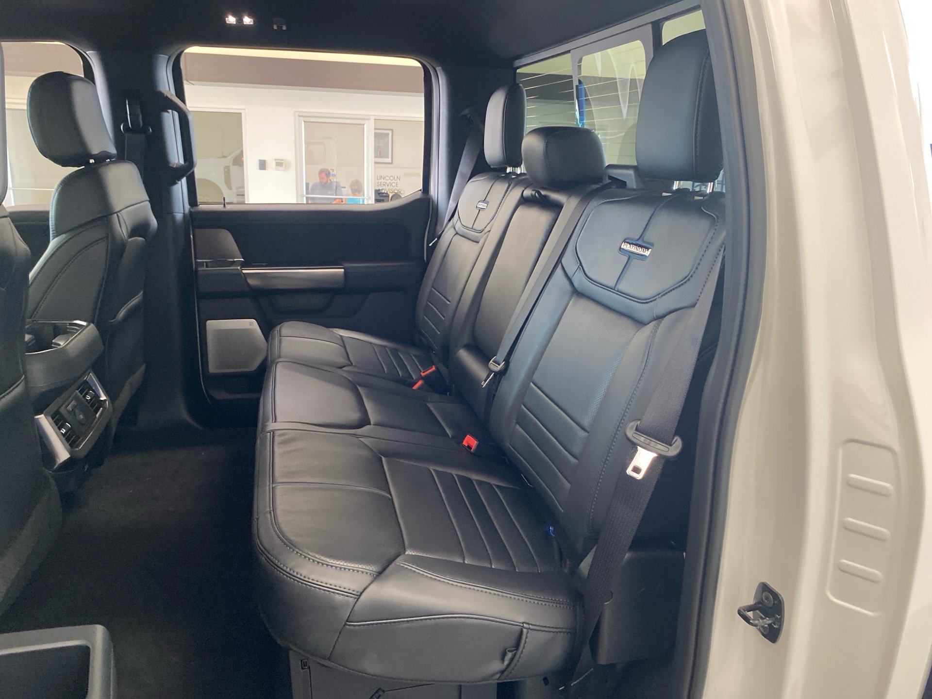 New 2026 Ford F350 Platinum w/ FX4 Off-Road Package AWD/4WD image 9