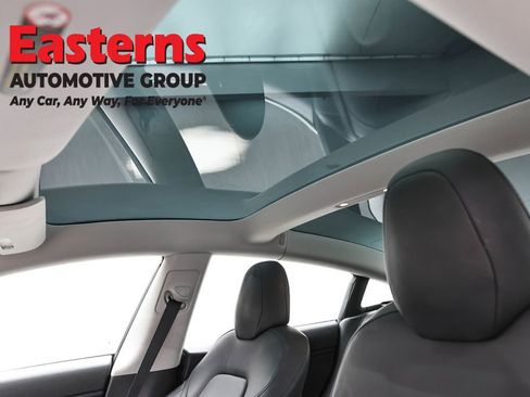 Used 2019 Tesla Model 3 Long Range image 31