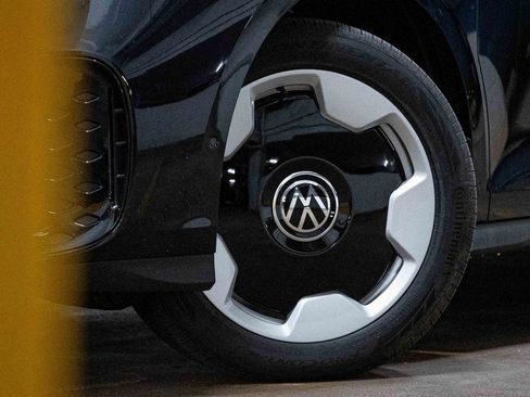 New 2025 Volkswagen ID. Buzz Pro S image 2