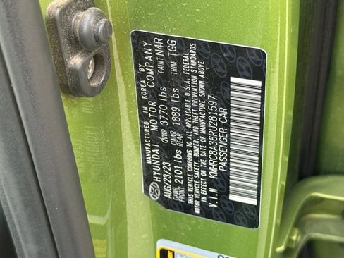 Certified 2024 Hyundai Venue SEL image 28