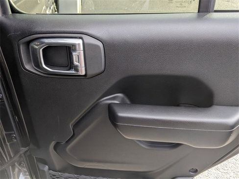 Used 2021 Jeep Wrangler Unlimited Rubicon w/ LED Lighting Group image 32