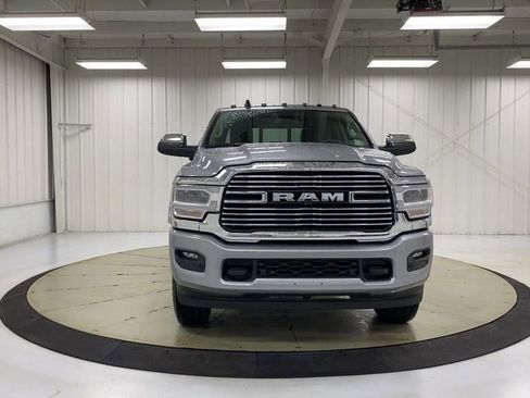 Used 2022 RAM 2500 Laramie AWD/4WD image 3