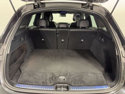 Used 2025 Mercedes-Benz GLC 350e 4MATIC w/ AMG Line image 33