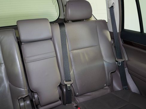 Used 2019 Lexus GX 460 Luxury w/ Preferred Accessory Package AWD/4WD image 13