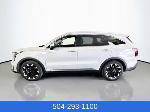 Used 2024 Kia Sorento EX image 8