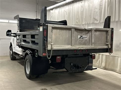 Used 2021 Ford F350 XL w/ Power Equipment Group image 26