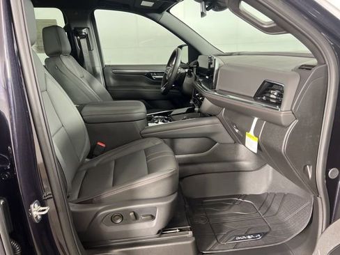 New 2026 Chevrolet Suburban RST w/ Comfort Package AWD/4WD image 12