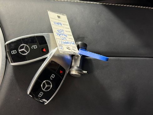 Used 2021 Mercedes-Benz G 550 image 25