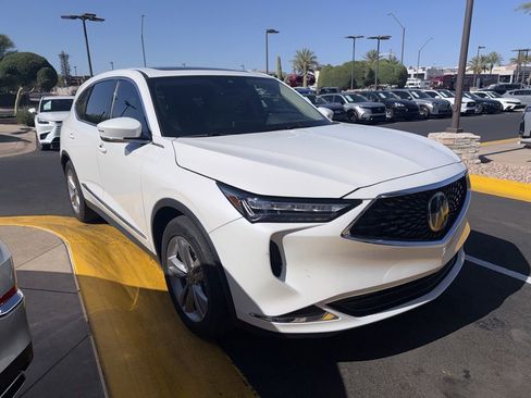Used 2023 Acura MDX SH-AWD image 3