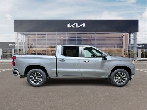 Used 2023 Chevrolet Silverado 1500 LT image 9