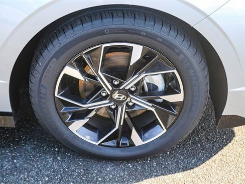 Used 2024 Hyundai Sonata SEL image 12