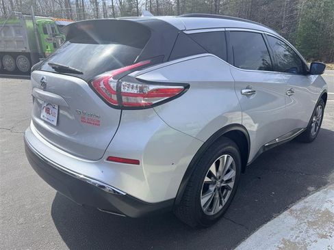 Used 2018 Nissan Murano SV image 5