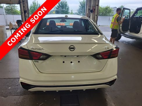 Used 2021 Nissan Altima 2.5 SV FWD image 4