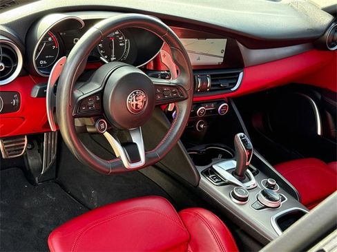 Used 2021 Alfa Romeo Giulia Ti Sport image 20