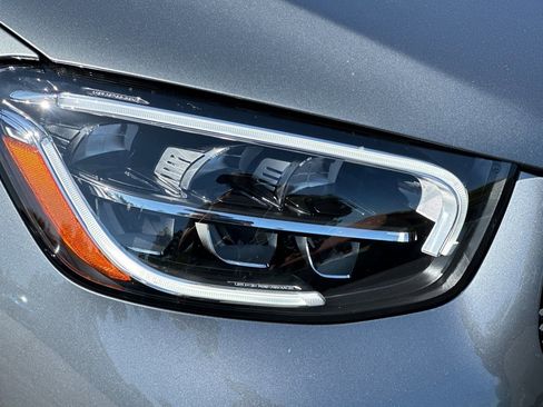 Used 2022 Mercedes-Benz GLC 300 4MATIC image 10
