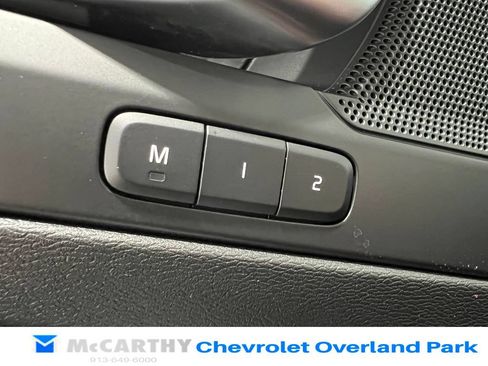Used 2025 Volvo XC40 B5 Plus AWD/4WD image 24