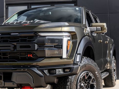 Used 2025 Ford F150 Raptor w/ Equipment Group 803A Raptor R AWD/4WD image 16