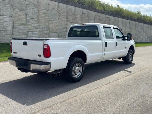 Used 2015 Ford F250 XL w/ Power Equipment Group AWD/4WD image 3