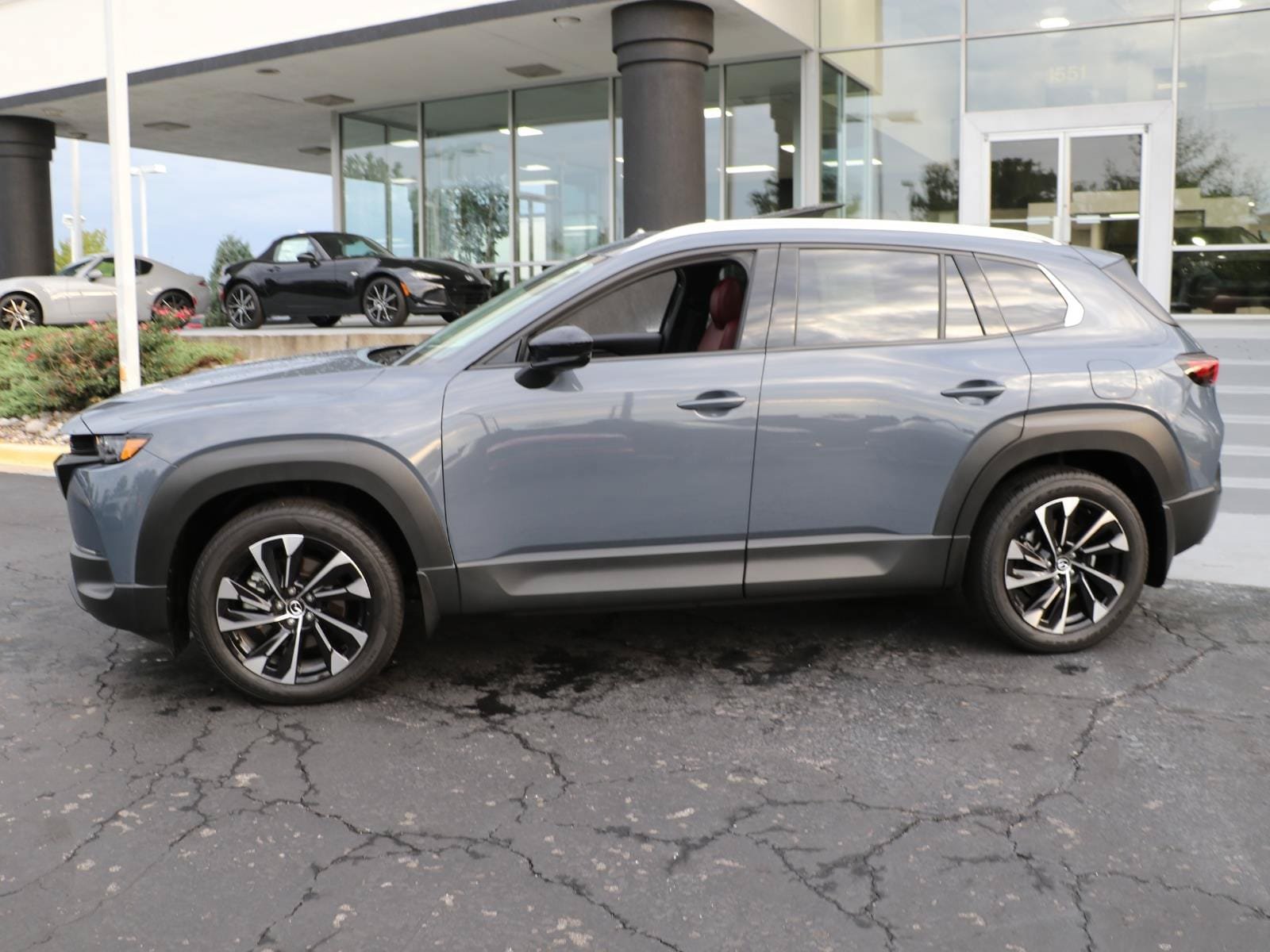Certified 2026 MAZDA CX-50 2.5 Hybrid w/ Weather Package AWD/4WD image 2
