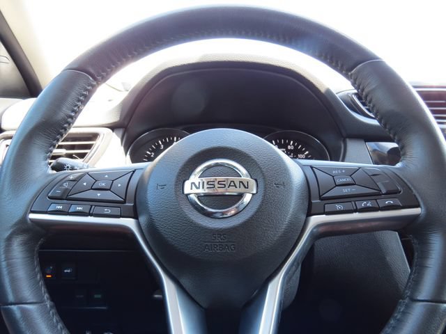 Used 2017 Nissan Rogue SL w/ SL Premium Package FWD image 11