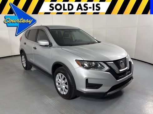 Used 2017 Nissan Rogue S AWD/4WD image 1