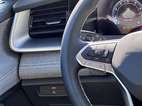 New 2026 Volkswagen Tiguan S image 15