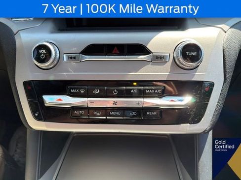 Used 2023 Ford Explorer XLT w/ Equipment Group 202A AWD/4WD image 35