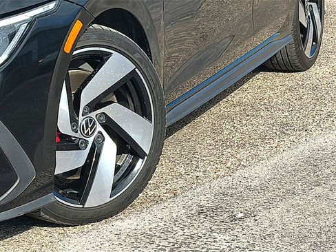 Used 2024 Volkswagen GTI S image 3