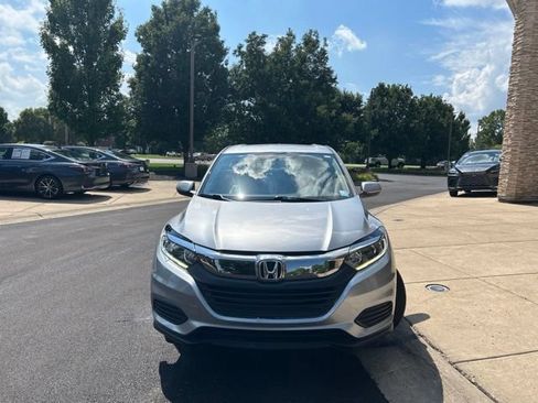 Used 2020 Honda HR-V LX image 3