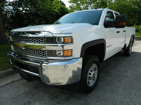 Used 2019 Chevrolet Silverado 2500 W/T w/ WT Convenience Package RWD image 1