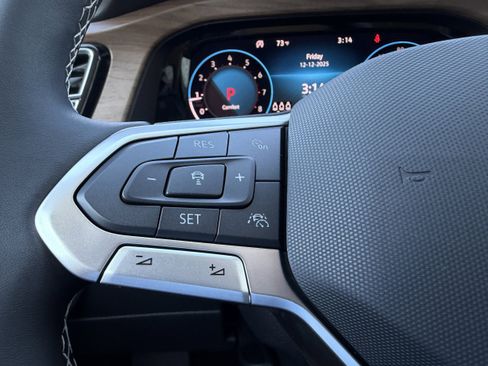 New 2026 Volkswagen Atlas SE image 28