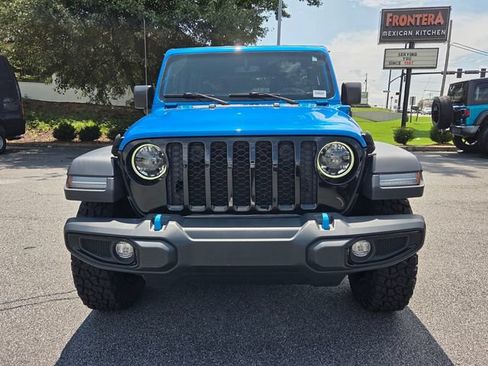 Used 2023 Jeep Wrangler Unlimited w/ Cold Weather Group AWD/4WD image 2