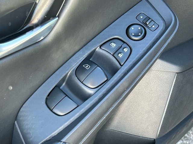 Used 2023 Nissan Sentra S FWD image 23